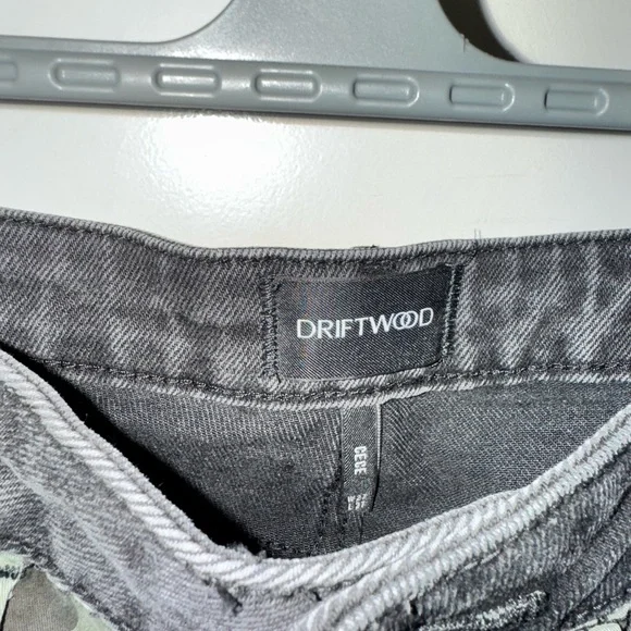 DRIFTWOOD Two-Tone Camo & Charcoal Cropped Jeans - Picture 10 of 15